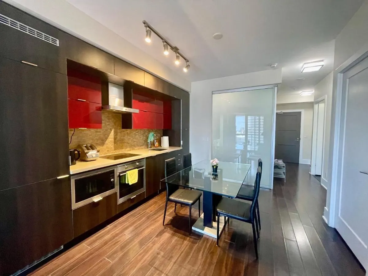 Hotel Two Br Two Ba Condo Face To Cn Tower Step To Rogers Centre Toronto