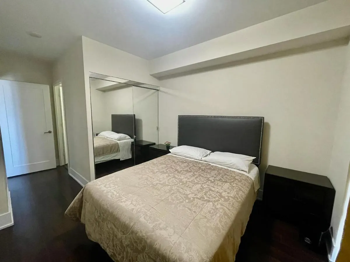 Two Br Two Ba Condo Face To Cn Tower Step To Rogers Centre Toronto Canada